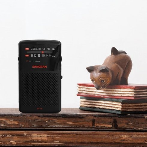 Sangean-SR-35-Portable-Radio-Cat